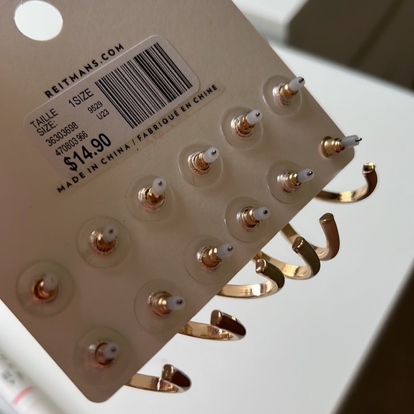 Brand new earrings - Picture 3 of 3